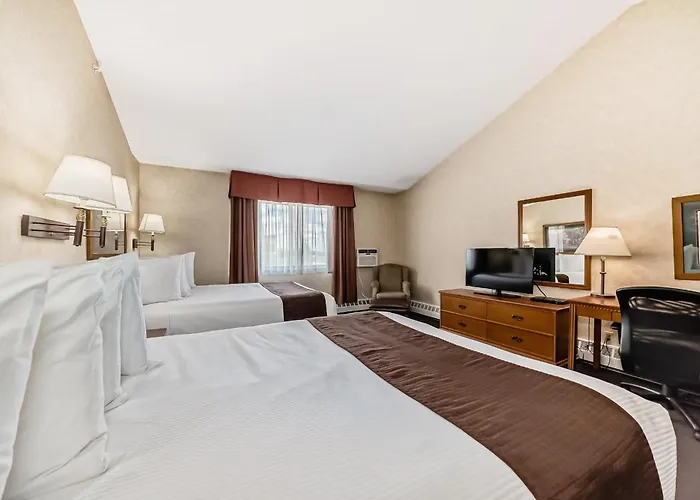 Stony Plain Inn & Suites